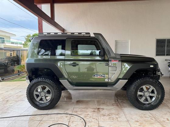 TROLLER T4 3.2 XLT 4X4 20V TURBO INTERCOOLER DIESEL 2P MANUAL TROLLER T4 3.2 XLT 4X4 20V TURBO INTERCOOLER DIESEL 2P MANUAL